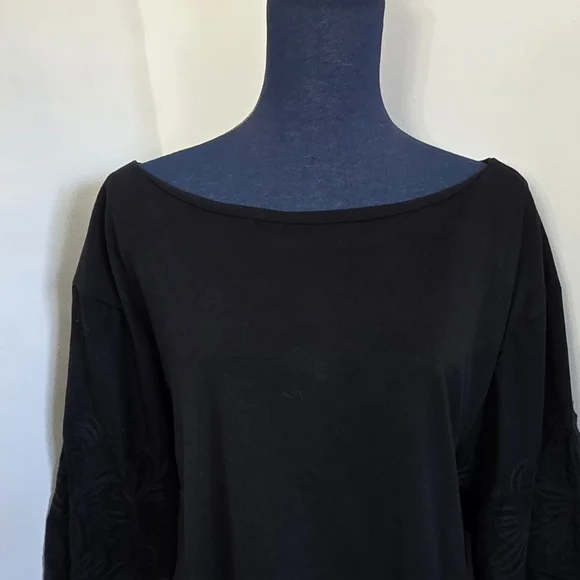 Banana Republic Black Modal Top with Embroidered Balloon Sleeves - Picture 3 of 10